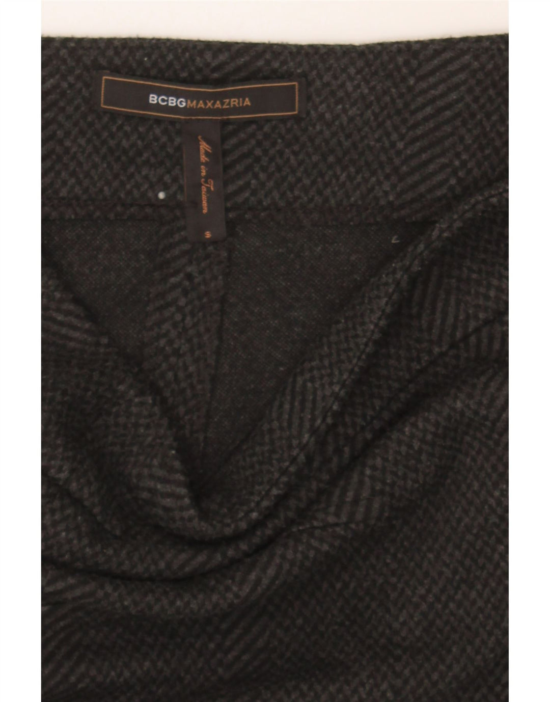 BCBGMAXAZRIA Womens Straight Skirt Small W27  Black Herringbone Polyester Vintage BCBGMAXAZRIA and Second-Hand BCBGMAXAZRIA from Messina Hembry 
