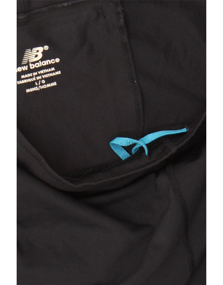 New Balance Herren Graphic Sport Shorts Large Schwarz