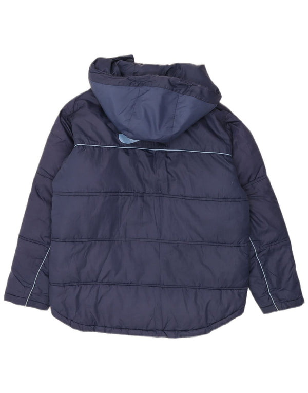 Nike Jungen gepolsterte Jacke mit Grafik und Kapuze, 12–13 Jahre, Größe L, Marineblau