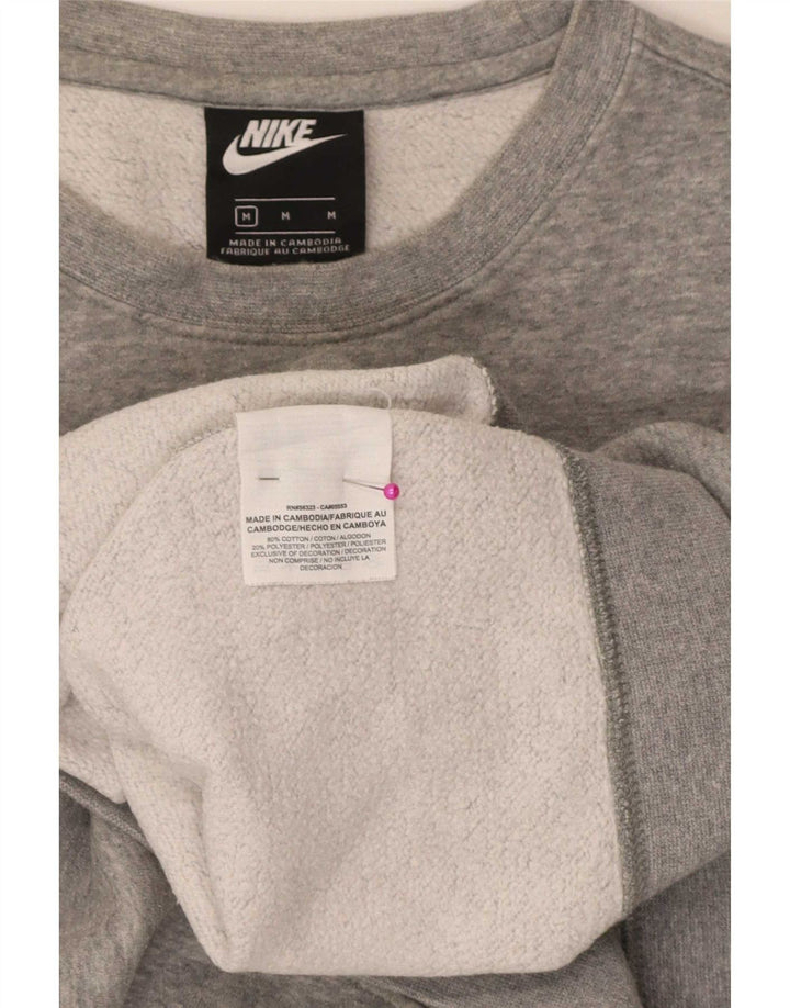Nike Herren-Sweatshirt mit Grafik, reguläre Passform, mittelgraue Baumwolle