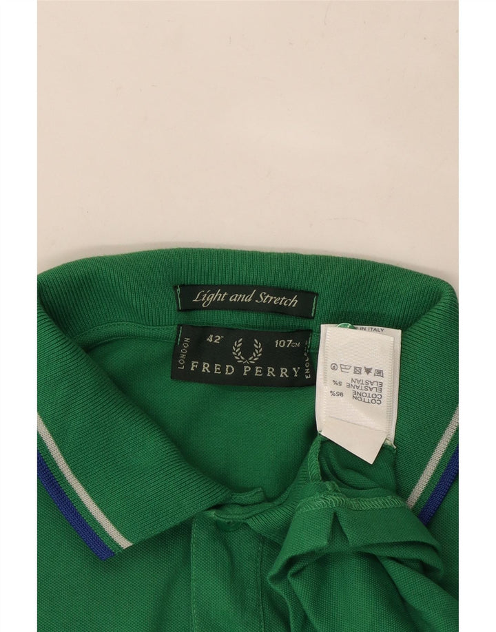 FRED PERRY Herren-Poloshirt aus mittelgrüner Baumwolle