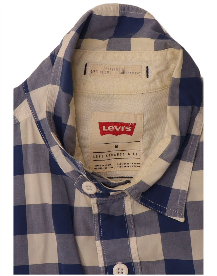 Levi's Herren-Kurzarmhemd mit Standard-Passform, mittelblaue Gingham-Baumwolle