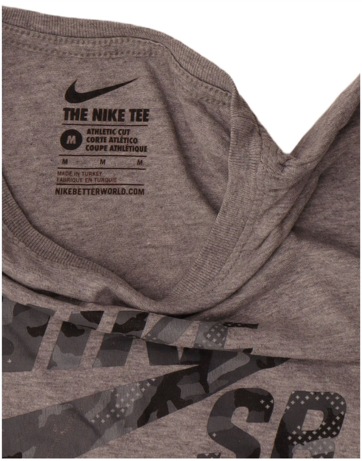 Nike Herren Athletic Cut Graphic T-Shirt-Oberteil aus mittelgrauer Baumwolle