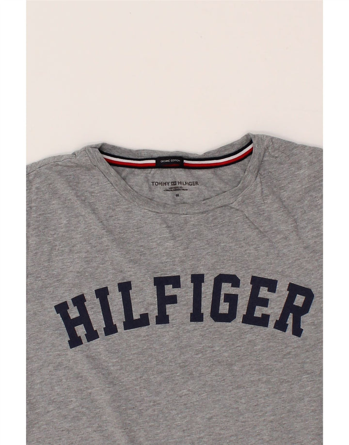 TOMMY HILFIGER Herren Grafik-T-Shirt-Oberteil aus mittelgrauer Baumwolle