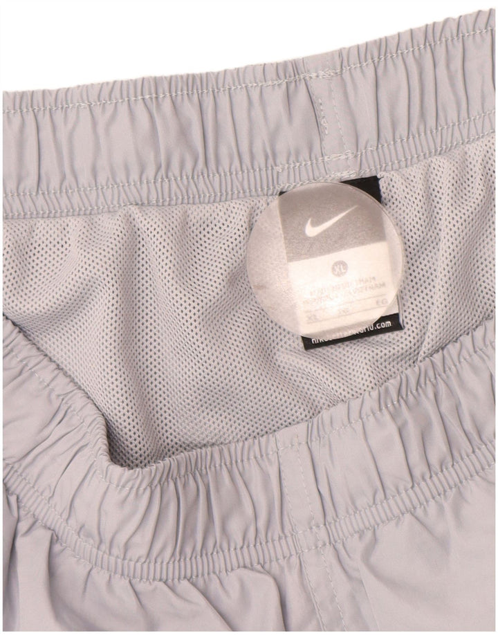 Nike Herren Graphic Sport Shorts XL Graues Nadelstreifen-Polyester
