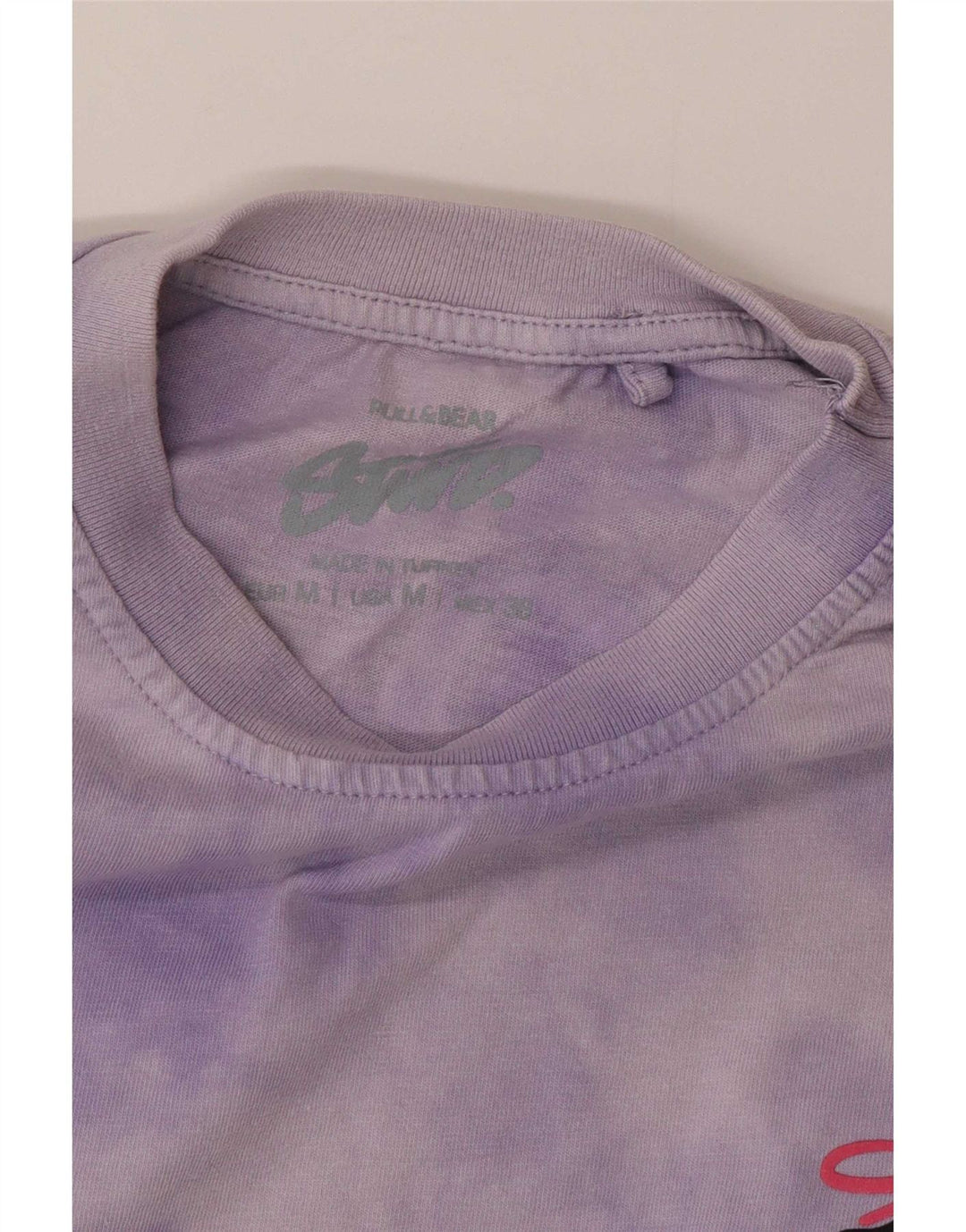 Pull & Bear Herren-T-Shirt mit Grafik, mittelviolettes Batikmuster