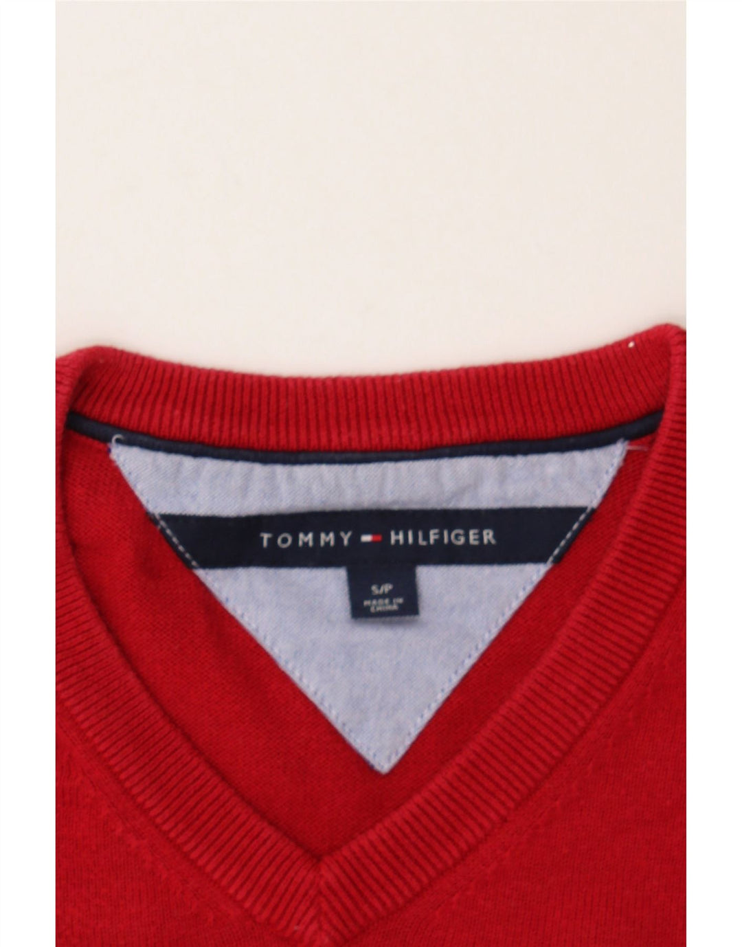 TOMMY HILFIGER Mens V-Neck Jumper Sweater Small Red Cotton Vintage Tommy Hilfiger and Second-Hand Tommy Hilfiger from Messina Hembry 