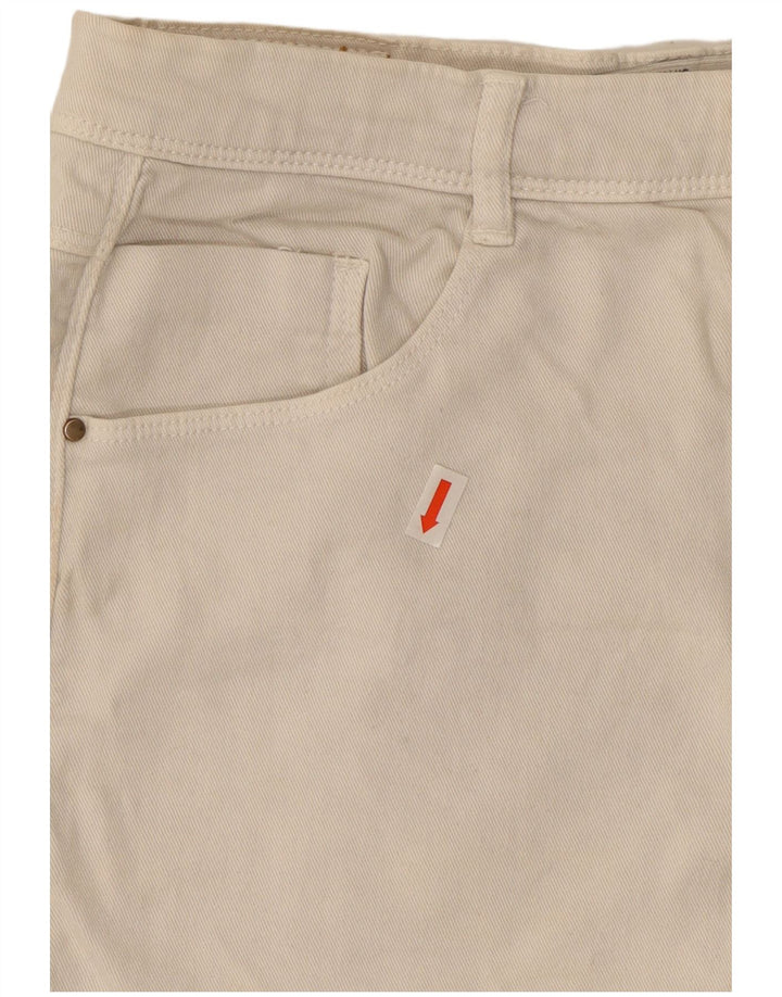 Zara Damen Trafaluc Denim Shorts EU 38 Small W28 Weiß