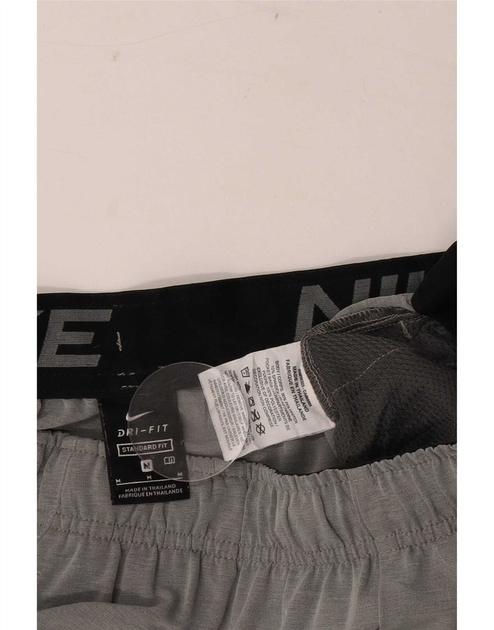 Nike Herren Dri Fit Standard Fit Sportshorts Mittelgrau Farbblock