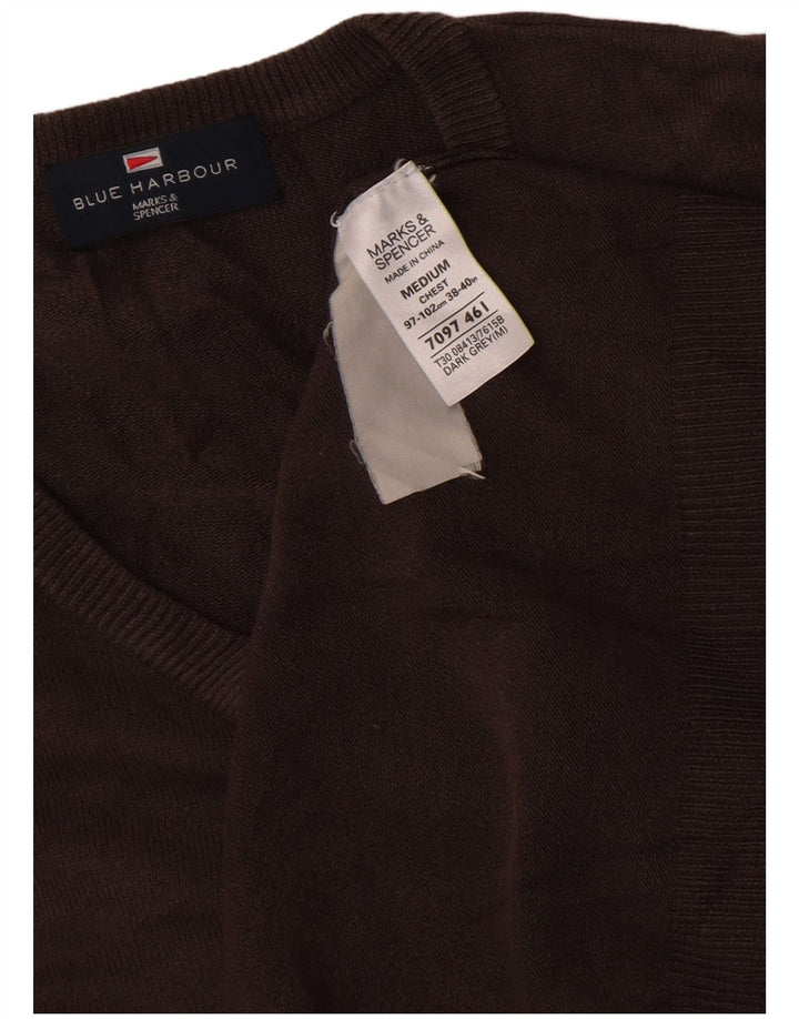 Marks & Spencer Herren Blauer Harbor-Pullover mit V-Ausschnitt Mittelbraun