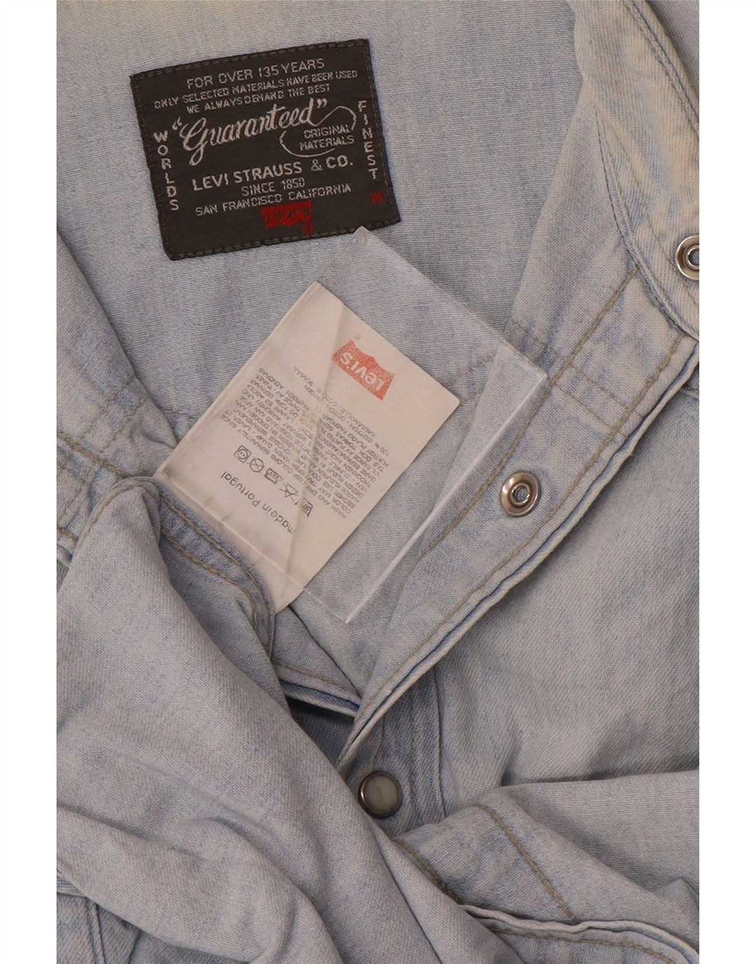 Levi's Herren-Jeanshemd aus mittelblauer Baumwolle
