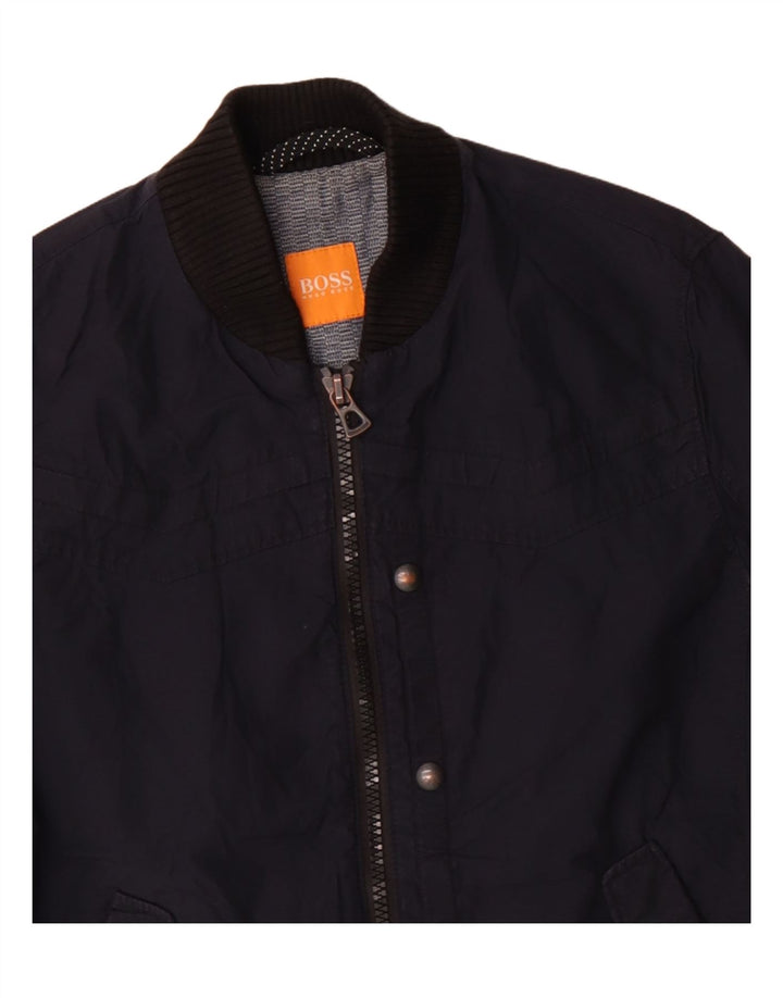 Hugo Boss Herren Bomberjacke EU 46 Small Marineblaue Baumwolle