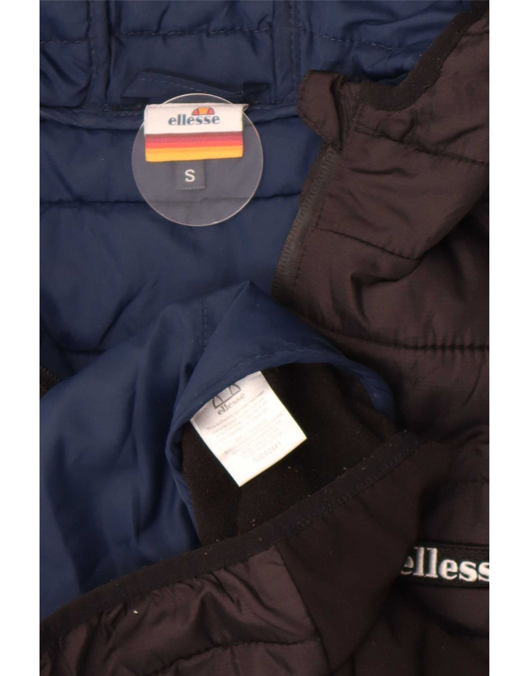Ellesse Herren-Jacke mit Kapuze, gepolstert, Größe S, UK 36, aus schwarzem Nylon