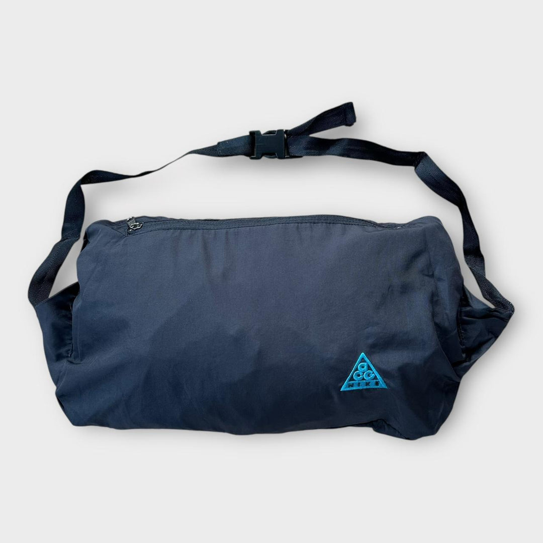 Packbare Nike ACG-Jacke – mittelgroß (passt wie eine große Größe)