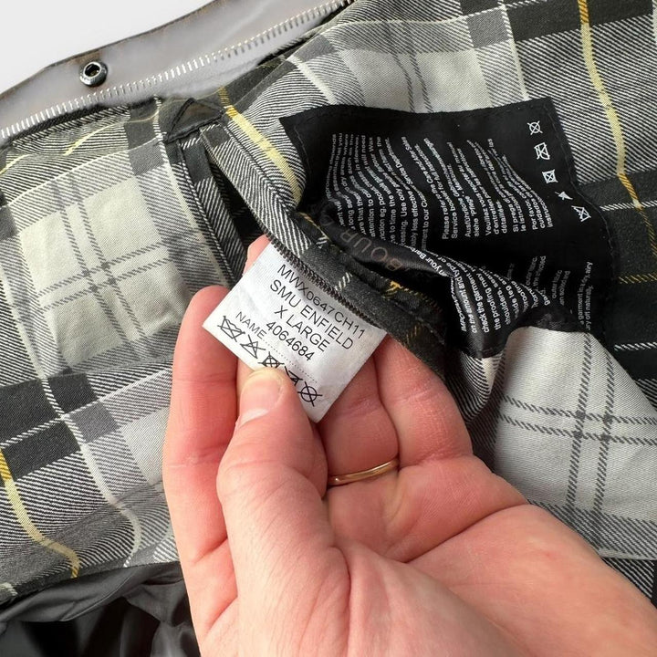 Internationale Wachsjacke von Barbour – XL