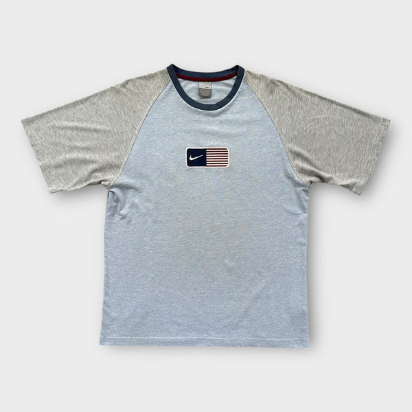 Y2K Nike USA Flagge T-Shirt - groß (passt wie ein XL)