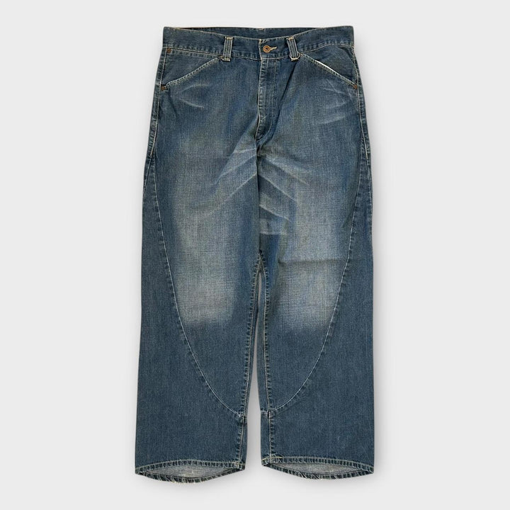 Baggy Levi's Twisted-Jeans – Taillenumfang 34