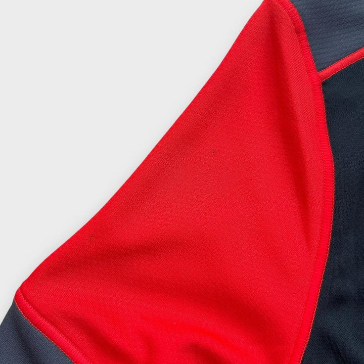 England-Rugby-Oberteil – mittelgroß