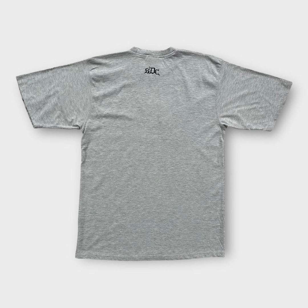 Snoop Dogg Bekleidungsunternehmen buchstabiert T-Shirt – XL