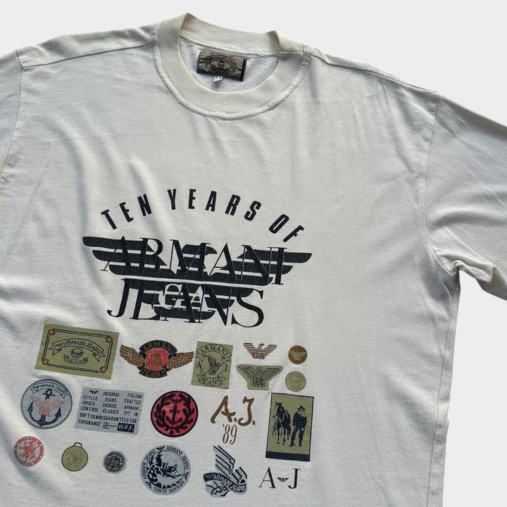 Vintage-Armani-Jeans-Grafik-T-Shirt – mittelgroß