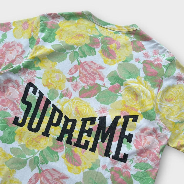 Supreme Blumen-Grafik-T-Shirt – groß