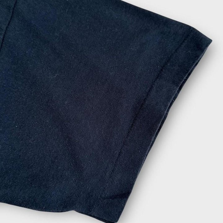 Vintage T-Shirt mit starker Schleife und Grafik – XL