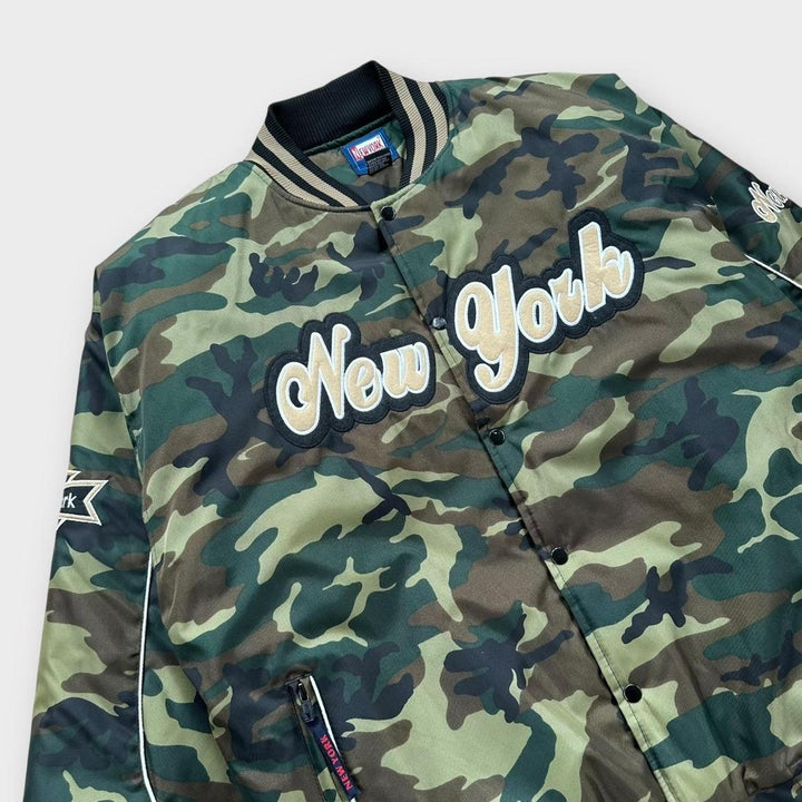 Vintage New York Camouflage Bomberjacke – XL (passt wie ein XXL)