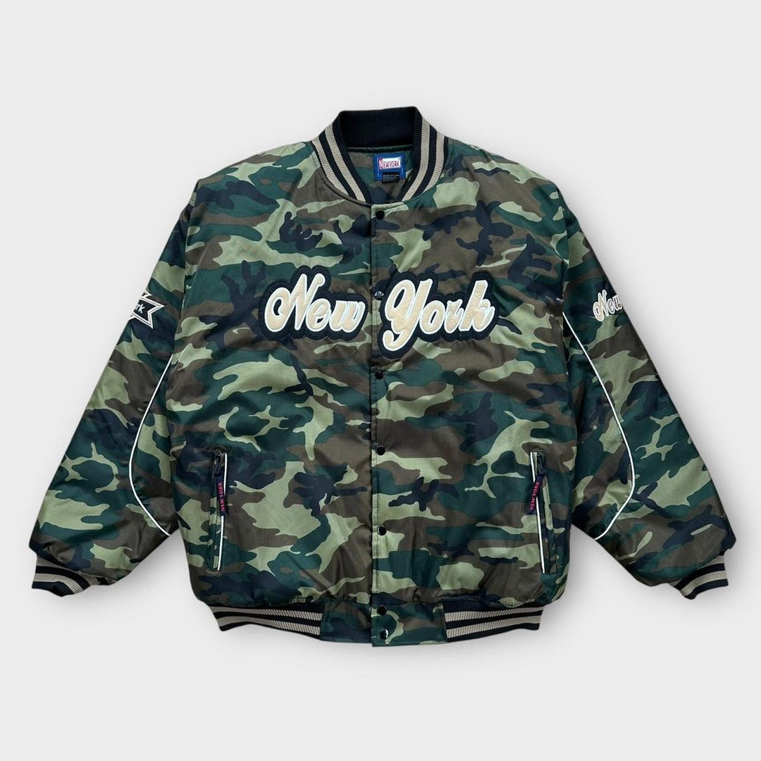 Vintage New York Camouflage Bomberjacke – XL (passt wie ein XXL)