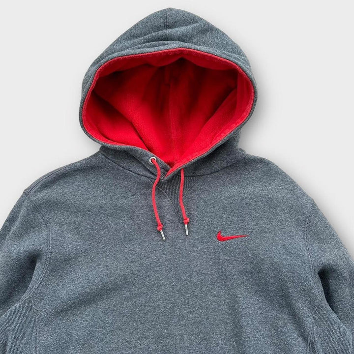 Nike Swoosh-Kapuzenpullover in Grau – Medium