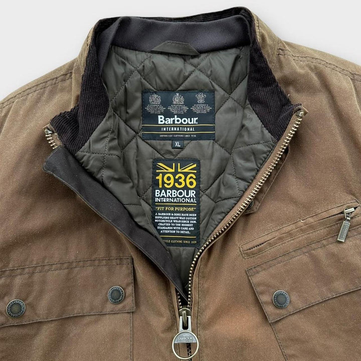 Internationale Wachsjacke von Barbour – XL