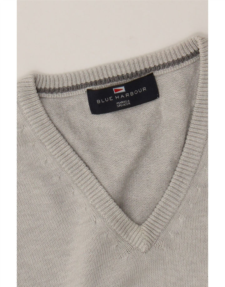 Marks & Spencer Herren Blue Harbor V-Ausschnitt Pullover Pullover Large Grau