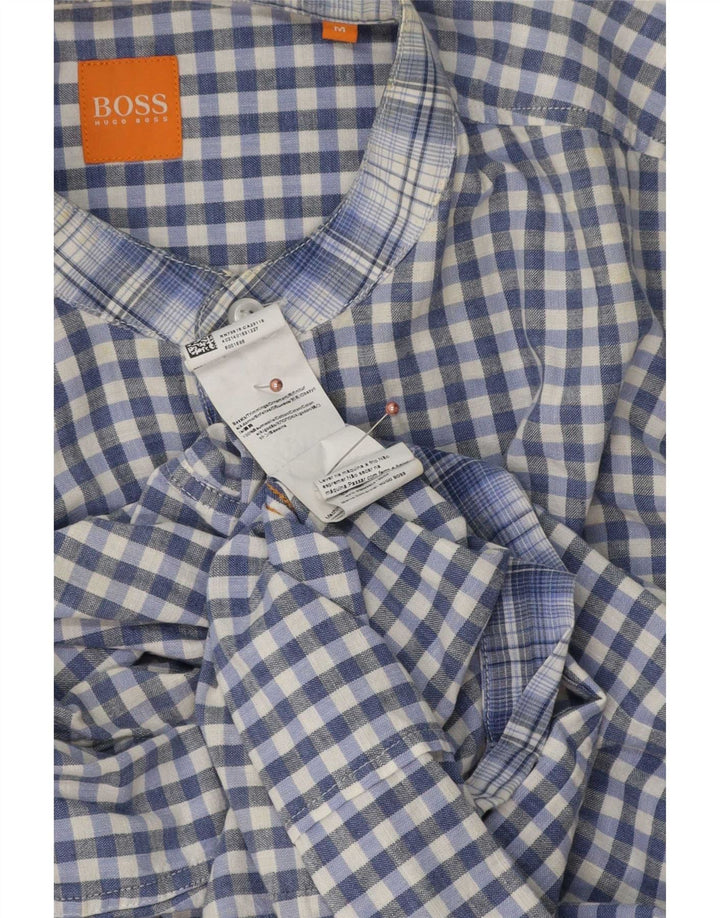 Hugo Boss Herrenhemd aus mittelblauer Gingham-Baumwolle