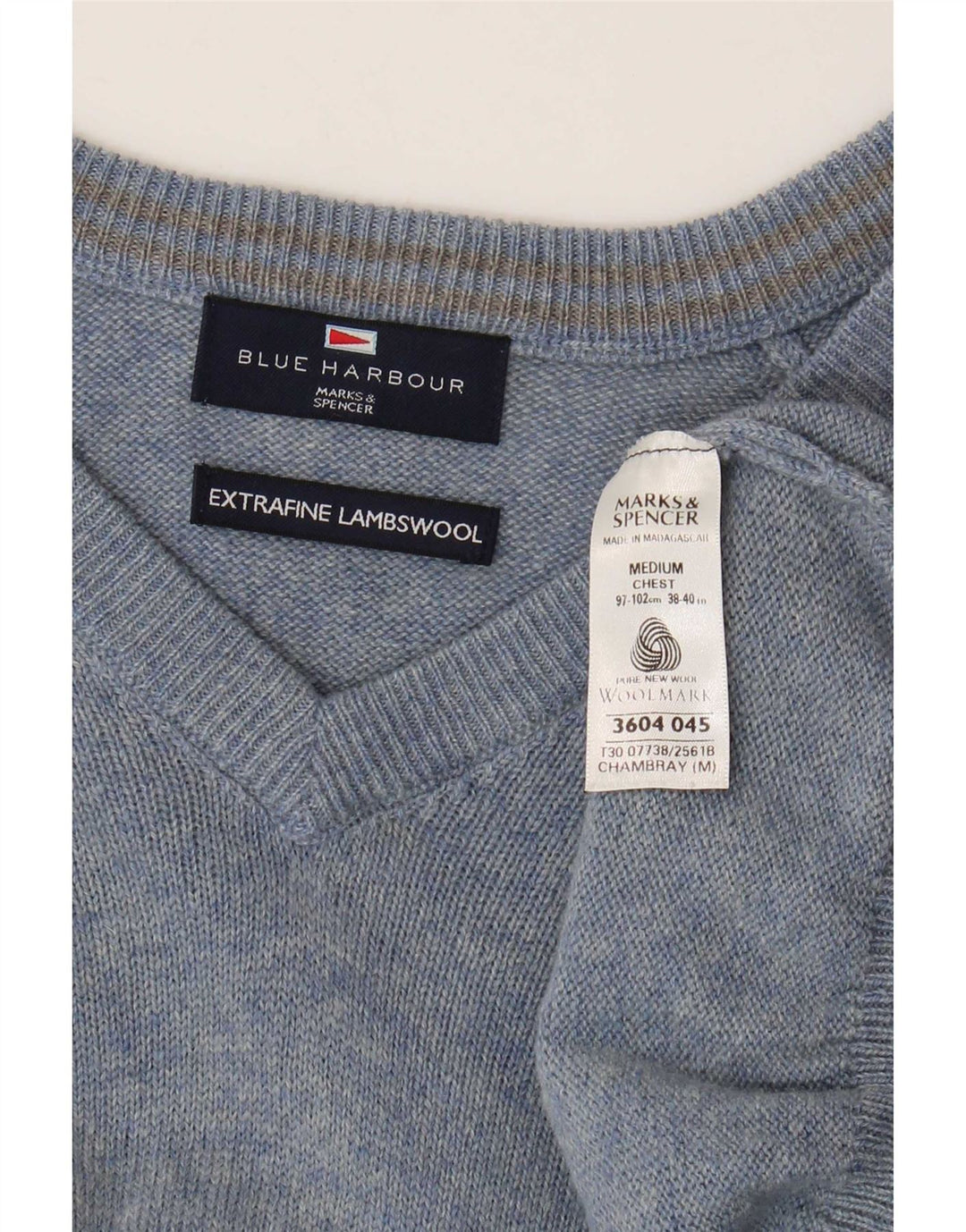 Marks & Spencer Herren Blue Harbour Pullover mit V-Ausschnitt Mittelblau