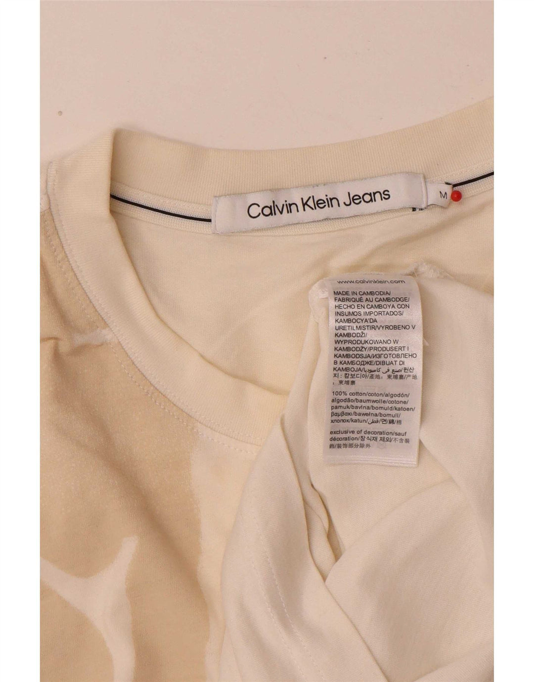 Calvin Klein Jeans Herren-T-Shirt mit Grafik, Medium, cremefarbene Baumwolle