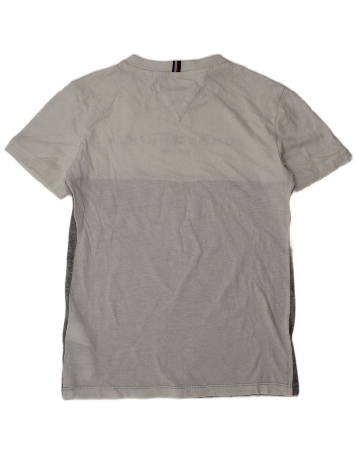 TOMMY HILFIGER Grafisches T-Shirt-Oberteil für Jungen, 9–10 Jahre, graue Farbblock-Baumwolle