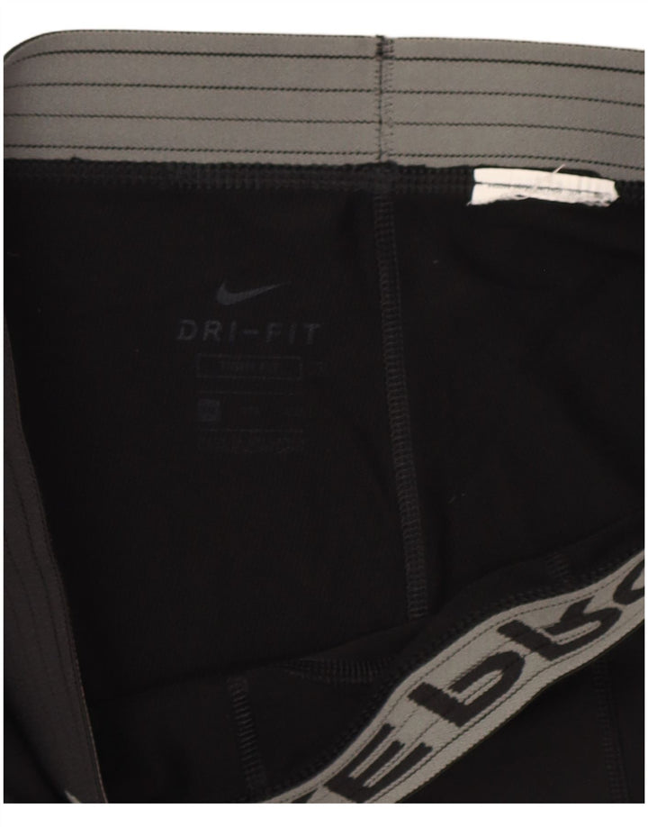 Nike Herren Tight Fit Graphic Sport Shorts 2XL Schwarz