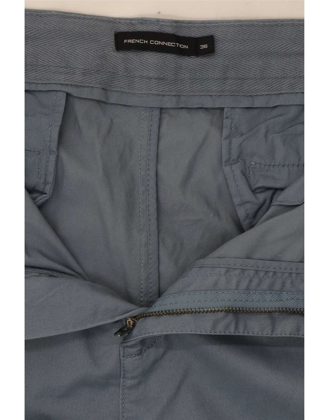 French Connection Herren Slim-Fit-Hose mit kurzem Schnitt, W36, L25, Blau