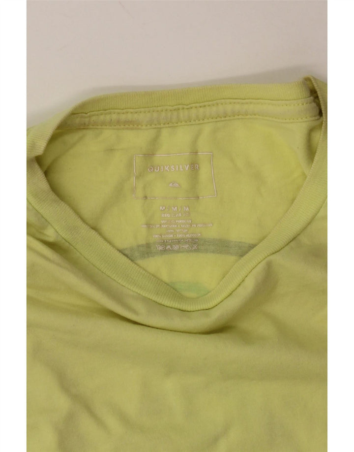 QUIKSILVER Herren-T-Shirt mit normaler Passform, mittelgelbe Baumwolle, Grafik