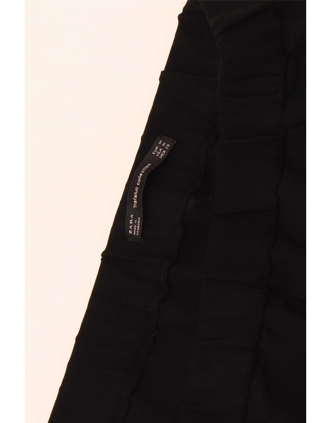 Zara Damen Trafaluc Caprihose Medium W28 L19 Schwarz