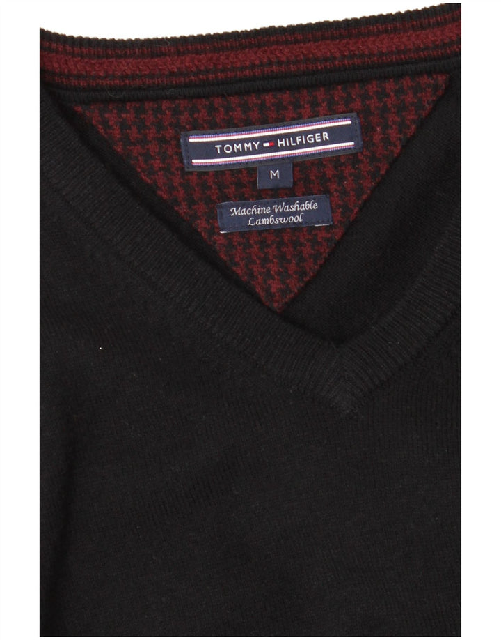 TOMMY HILFIGER Herren-Pullover mit V-Ausschnitt, mittelschwarze Lammwolle