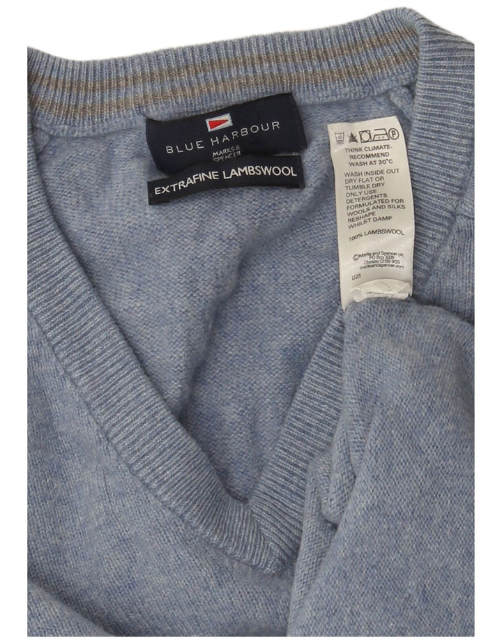 Marks & Spencer Herren Blue Harbour Pullover mit V-Ausschnitt Mittelblau
