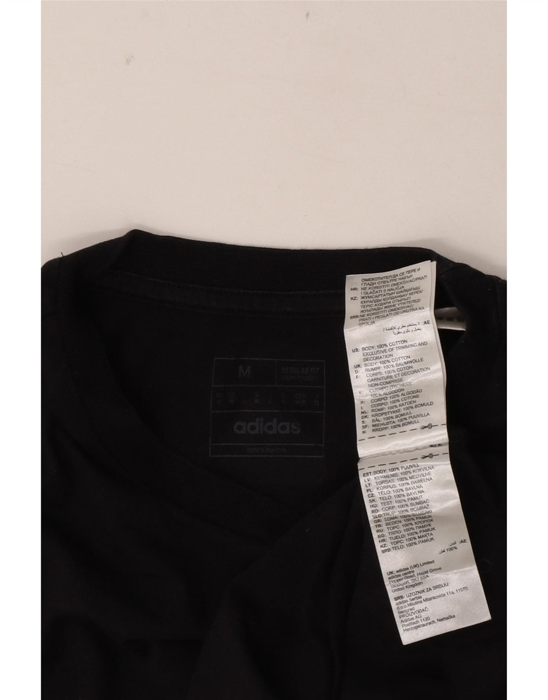 Adidas Herren Regular Fit Graphic T-Shirt Top Mittelschwarze Baumwolle