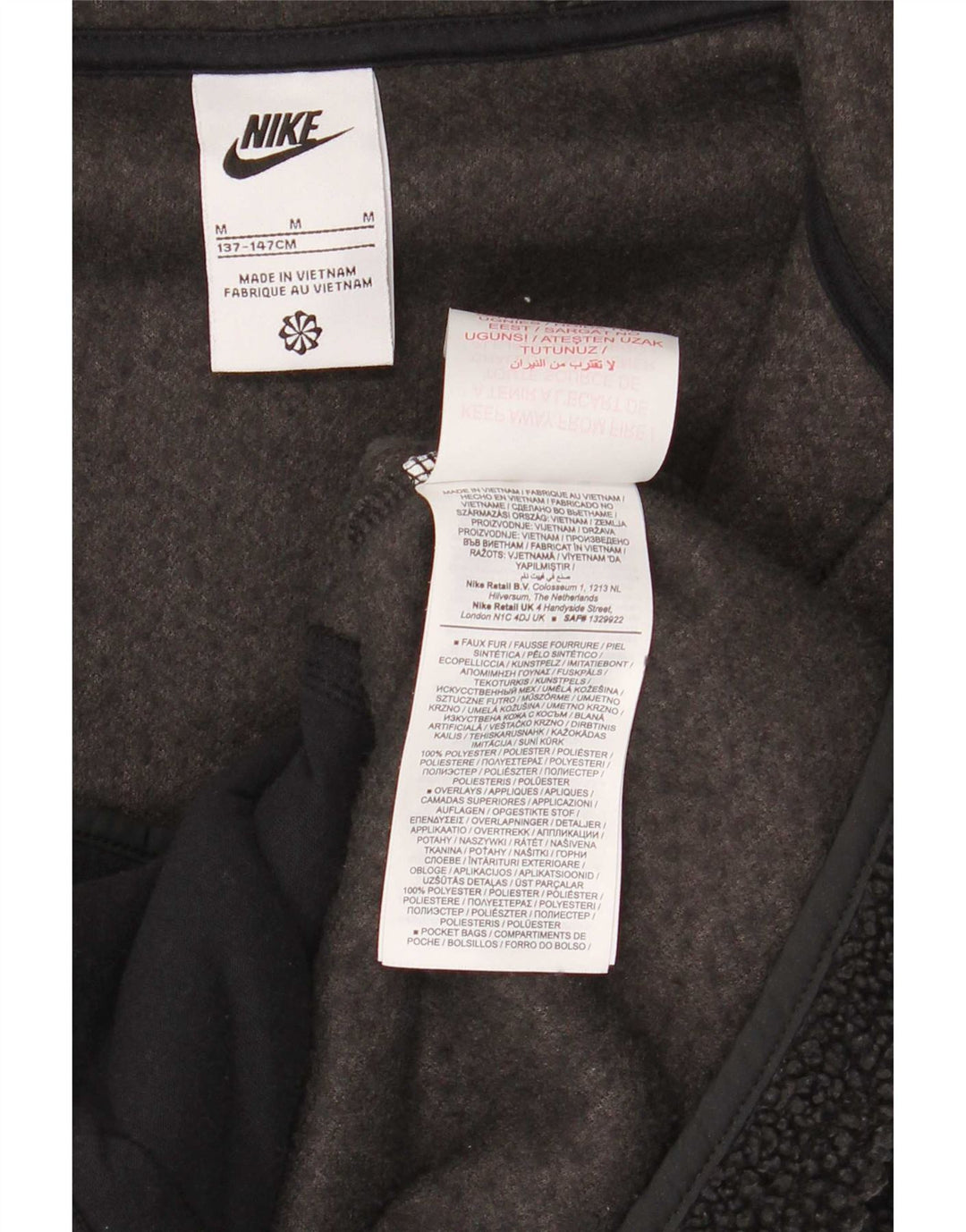 Nike Kapuzen-Fleecejacke für Jungen, 10–11 Jahre, mittelgroßes schwarzes Polyester