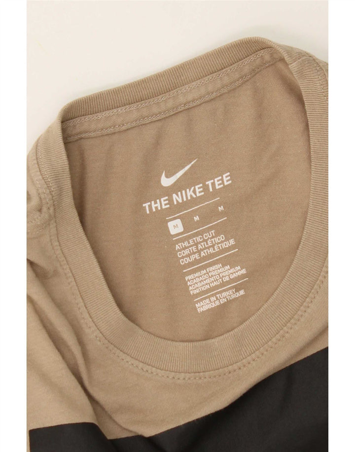 Nike Herren Athletic Cut Graphic T-Shirt-Oberteil Mittelbeige