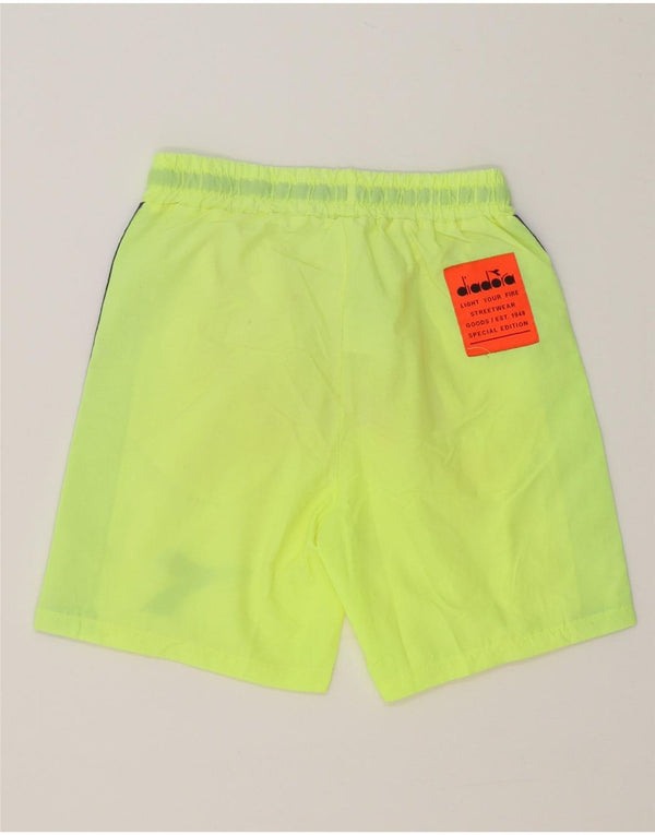 Diadora Grafik-Sportshorts für Jungen, 7–8 Jahre, grünes Farbblock-Polyester
