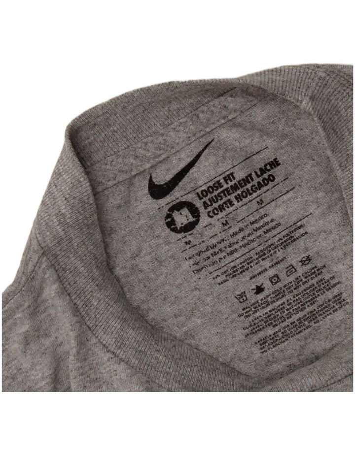Nike Herren Loose Fit Graphic T-Shirt-Oberteil aus mittelgrau gefleckter Baumwolle
