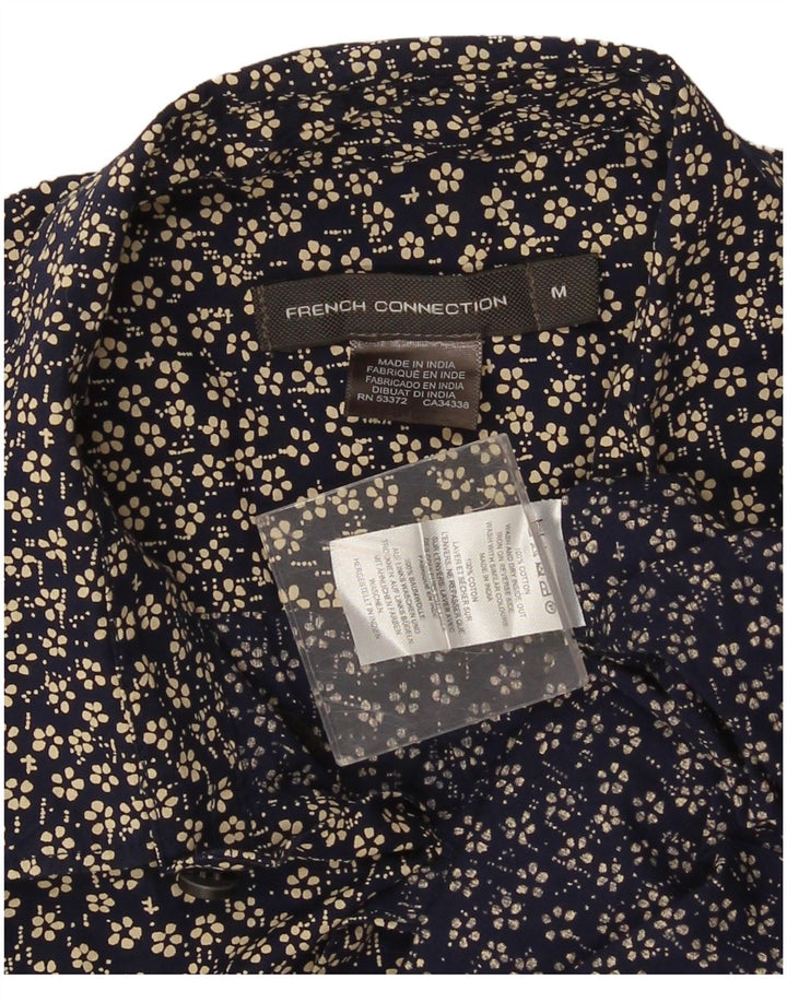 French Connection Herrenhemd aus mittelblauer Baumwolle mit Blumenmuster