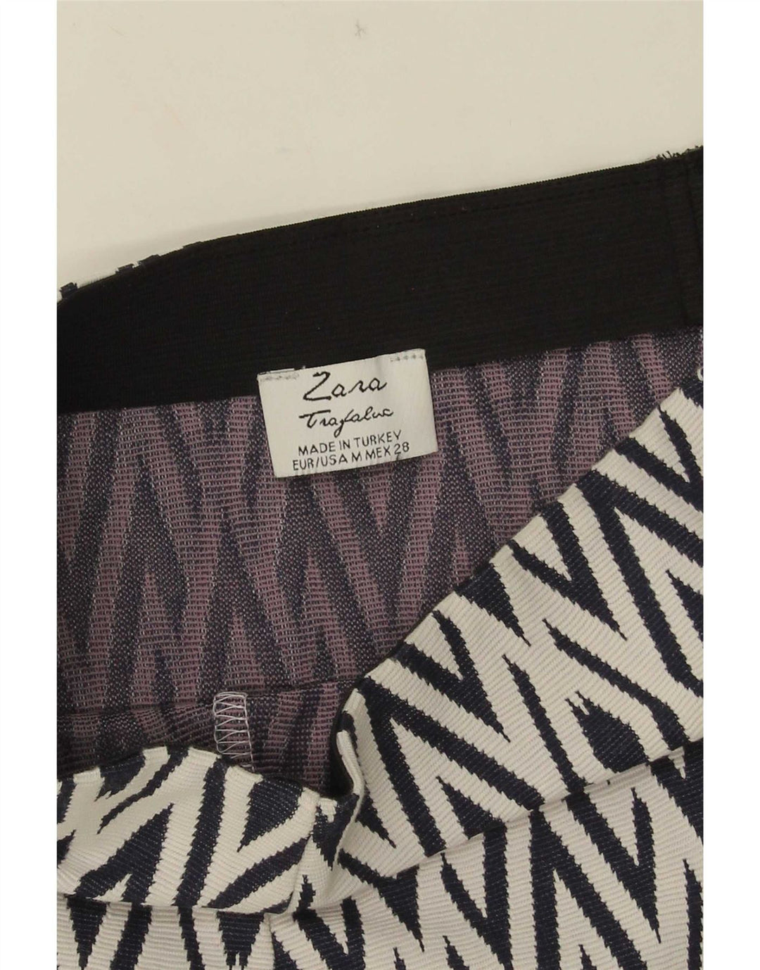 Zara Damen Trafaluc Minirock Medium W28 Marineblau Geometrisch