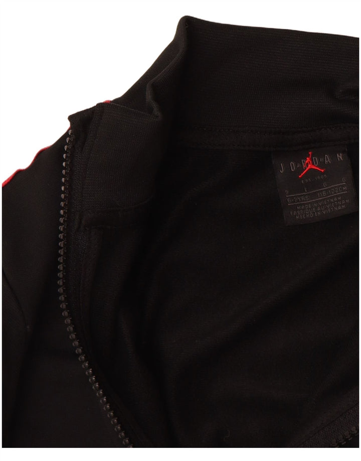 JORDAN Jungen-Trainingsanzugoberteil mit Grafik, 6–7 Jahre, Schwarz