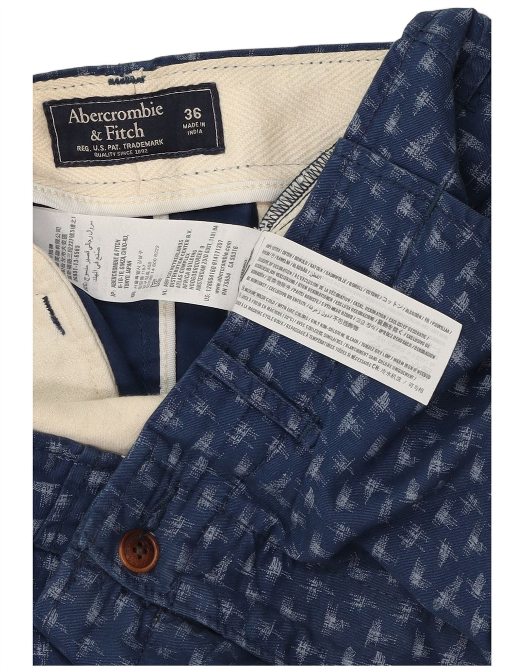Abercrombie & Fitch Herren Chinoshorts mit abstraktem Muster W36 Large Marineblau